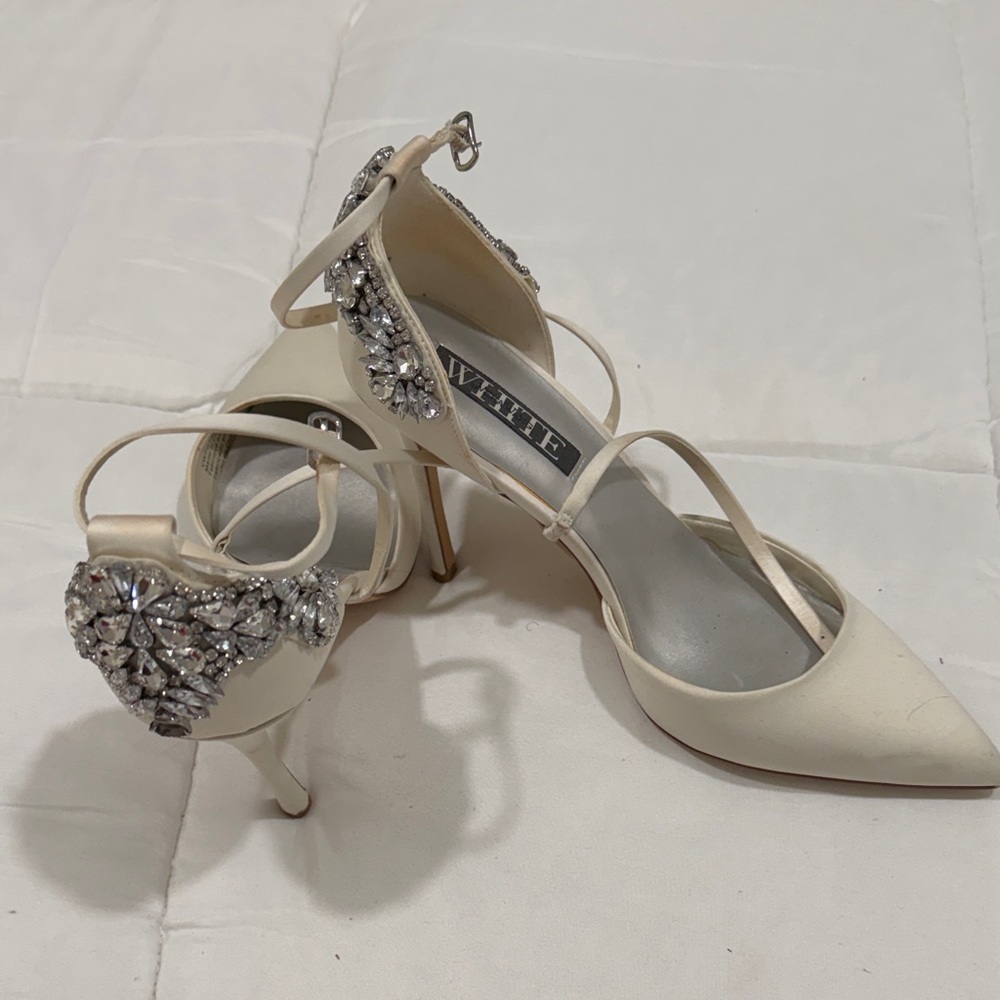Vera Wang Cream Heels with Silver Embellishments